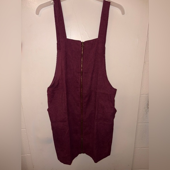 Stylish MAROON Corduroy Overall Dress with Gold Front Zipper - Picture 1 of 5